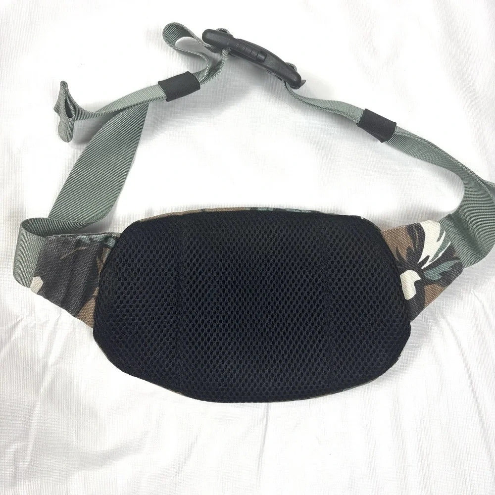 KAVU Spectator Belt Bag Fanny Pack Waist Pack  Leaves Foliage Brown Green Black